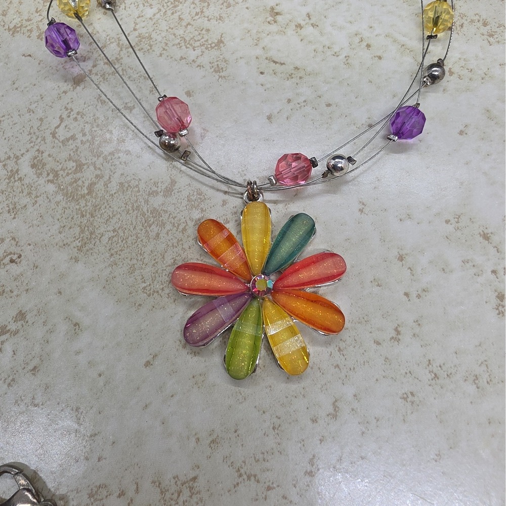 Floating Spring Mulicolor Beaded Three Strands With Flower Pendant Necklace - Picture 2 of 5